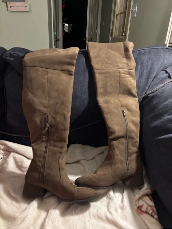 Over-the-Knee Brown Suede Boots
