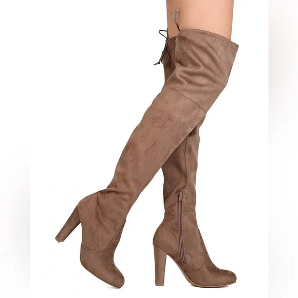 Wild Diva Amaya Women's Faux Suede Lace-Up Chunky Heel Boot