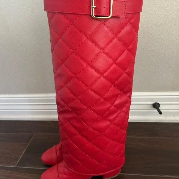 Red knee-high boots with buckle #kneehighboots Size 6‎ NEW