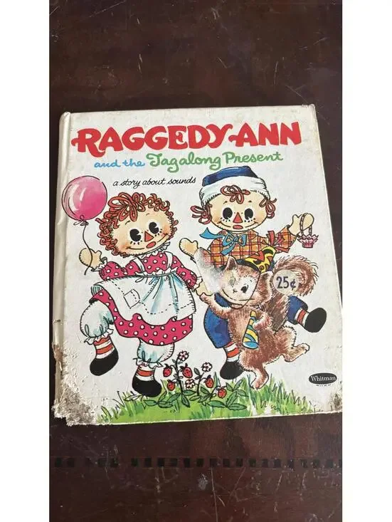 Raggedy Ann and the Tagalong Present - Vintage Children's Book