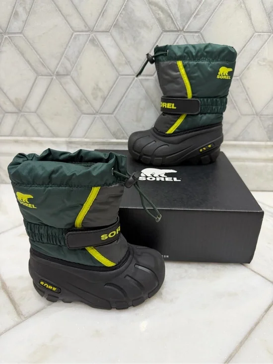 Size 9 Toddler SOREL Warm Winter Flurry Snow Boots
