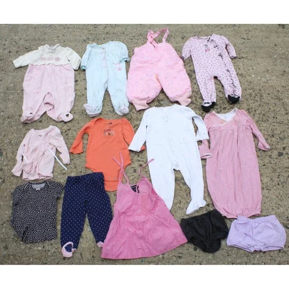 Lot of 13 pcs Baby Girl Clothes 9M, 9-12M Outfits Sleepers VTG/Newer Snow Suit
