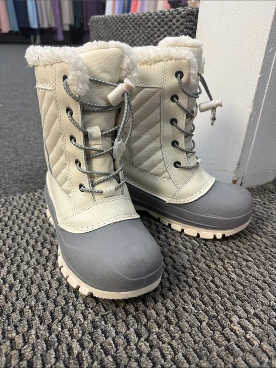 Women's Cream and Gray Insulated Lace-Up Winter Boots