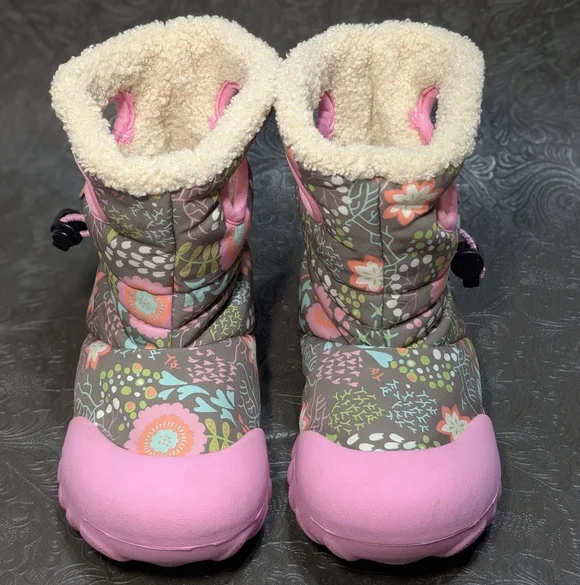 BOGS Kids 12 B-Moc Reef Waterproof Pink Floral Winter Boot Fleece Lined