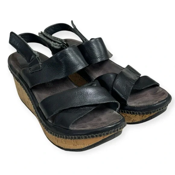 Bussola Women’s Strap Cork Platforms Size 9‎.5
