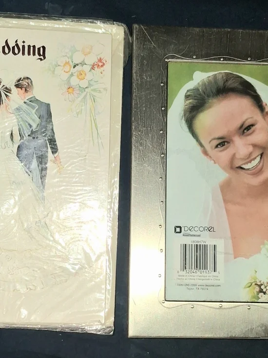Wedding Time Metal Picture Frame with Wedding Photo Insert And Greeting Card