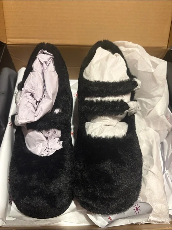Dolls Kill Delia’s Theater Geek Faux Fur Platform Mary Jane’s nwt size 9