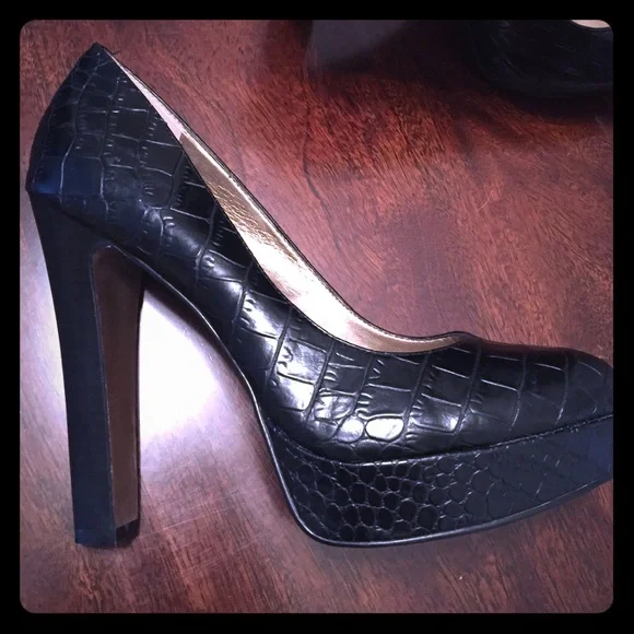  Bcbggeneration platform black snakeskin pump