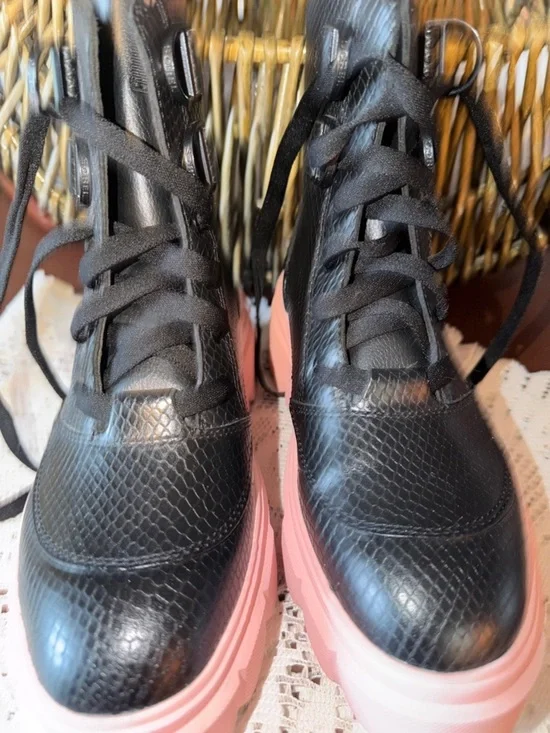 Sorel Black Faux-Snake Platform Sneakers with Pink Soles