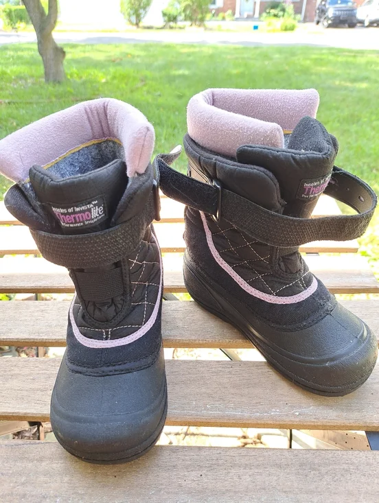 Airwalk Thermolite Black & Pink Kids Winter Boots