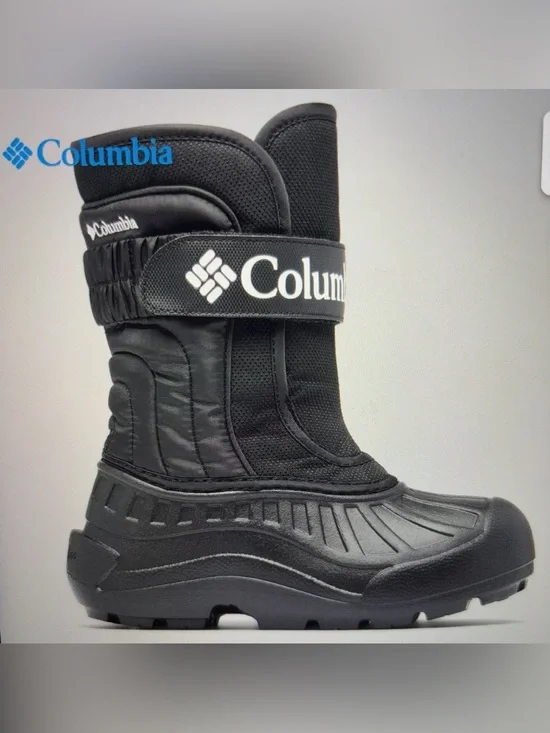 Columbia Size 5 Kids Powderbug Snowlite Strap Boot. Excellent Condition.