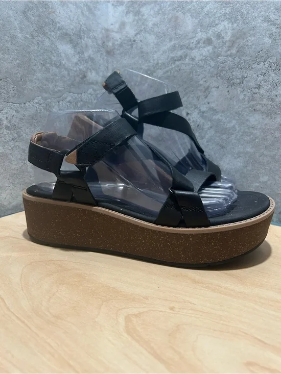 Teva Women's Madera Wedge Sandals size 9