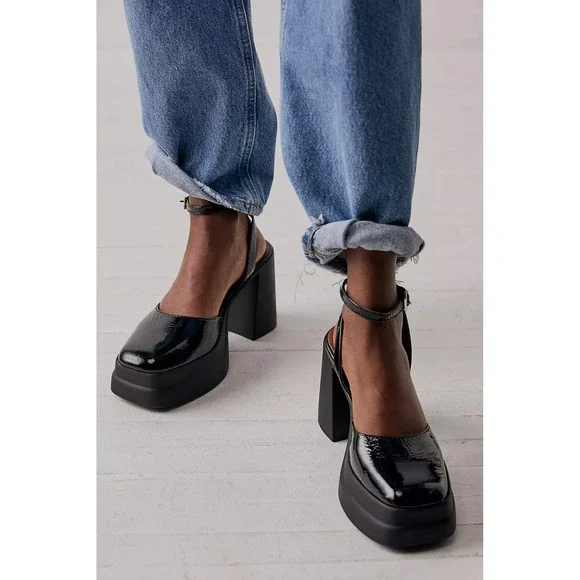 Free People Double Stack Platform Mary Janes Black Patent EU 41 NWOT Italy