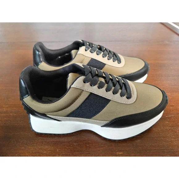 DV Dolce Vita Platform Sneakers Womens 8 Olive Green Black Excellent Lace Up