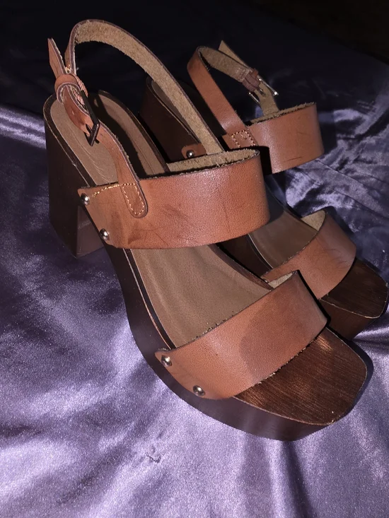 Women’s Brown Leather Platform Sandals - Classic Strappy Heel