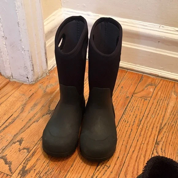 Unisex/ Bogs Kids Black Tall Waterproof Pull-On Boots