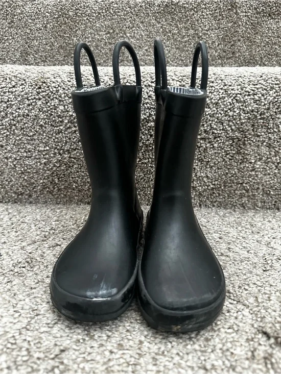 Kids Black Rain Boots with Easy Pull Loops