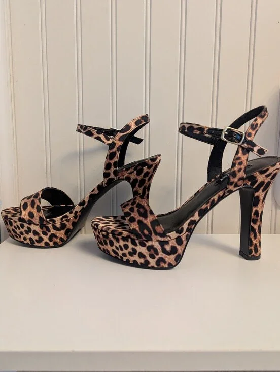 NIB Nine West Solas Platform Heel Sandals | Leopard Print| Size 6.5