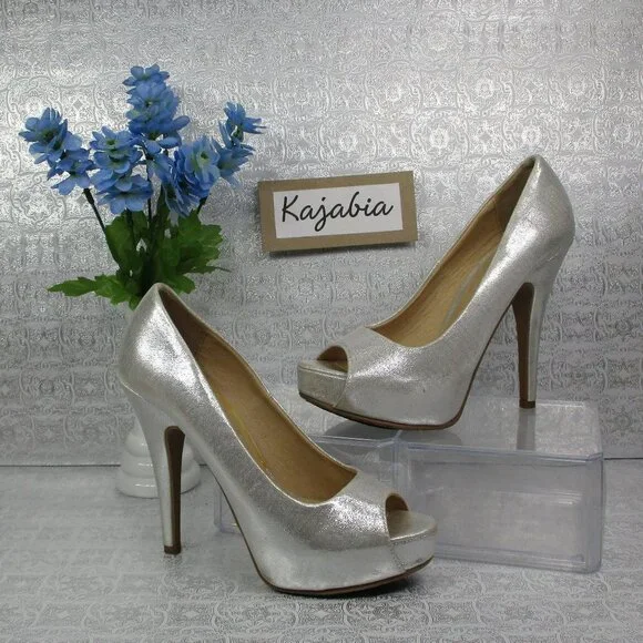 CL by LAUNDRY Silver Platform Heels Size 6