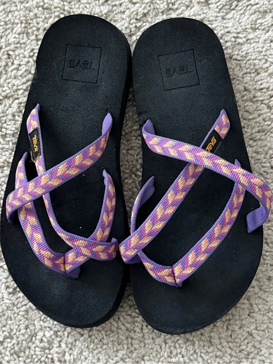 Teva Olowahu Youth Sandals Size 3 Purple Multi Geometric Comfort Flip Flops