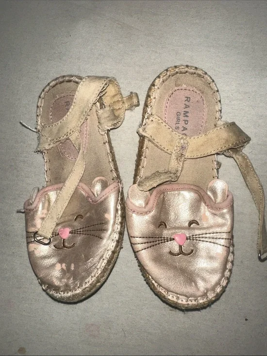 Girls Size 10 Rampage Pink Metallic Cat Sandals