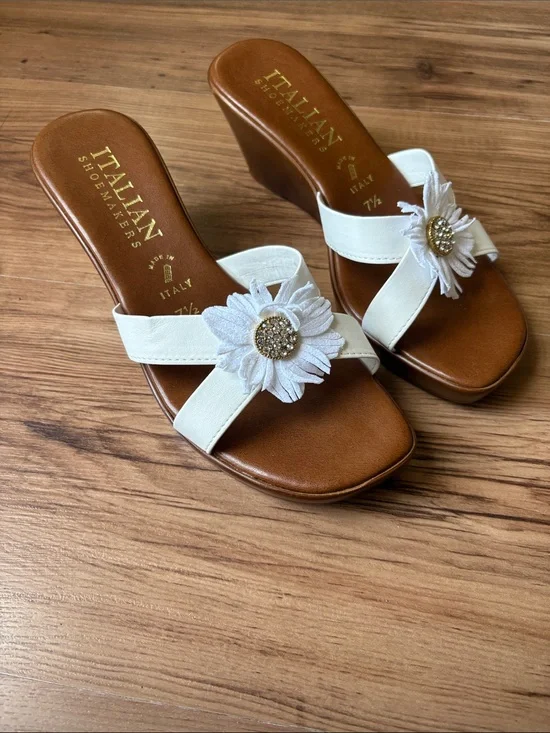 Italian Shoemakers White Floral Embellished wedges