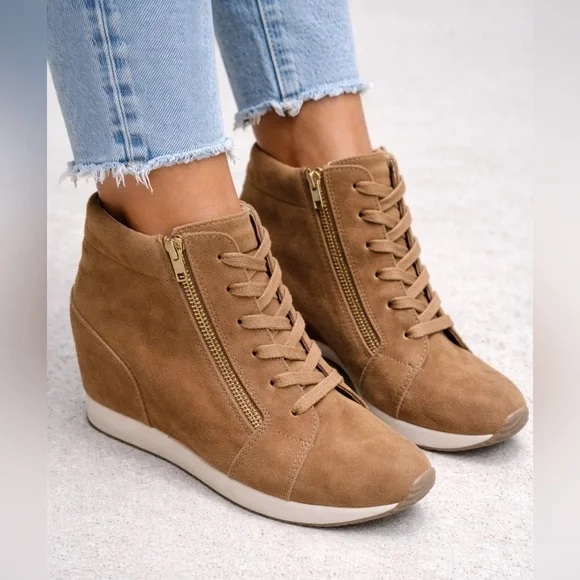 NEW Steve Madden Deirda Taupe Brown Suede Women's Bootie Boots Shoes Sneakers‎