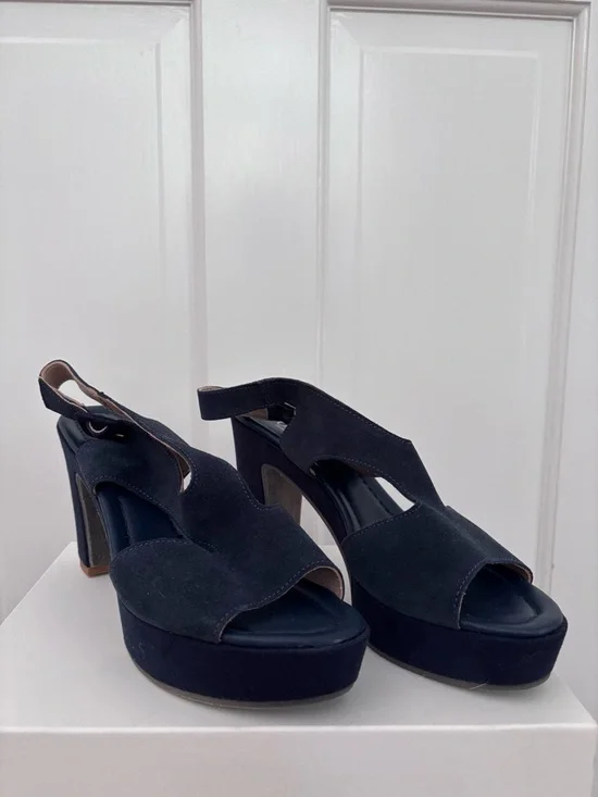 Cordani Navy Suede Platform Peep-Toe Slingbacks