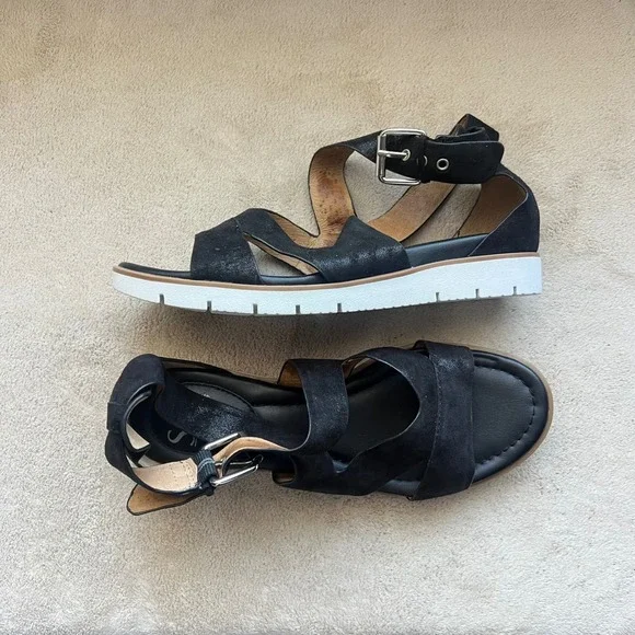 Sofft‎ Women 7.5M Black on Black Metallic Leather Ankle Strap Platform Sandal