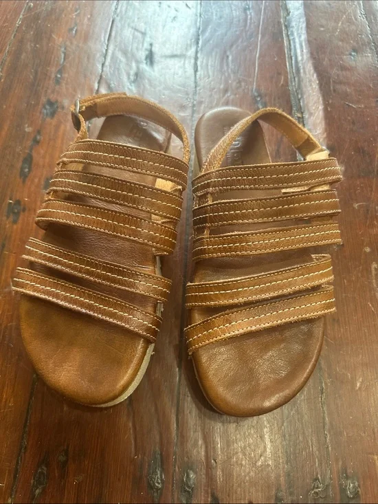 Bed Stu Brown Strappy Leather Sandals size 6