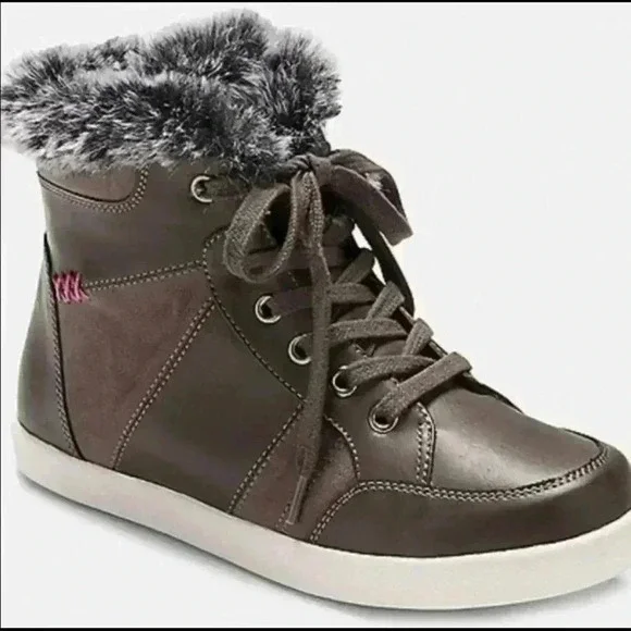 🆕JUSTICE BROWN FUR TRIM HIGH TOP SNEAKER 2🆕