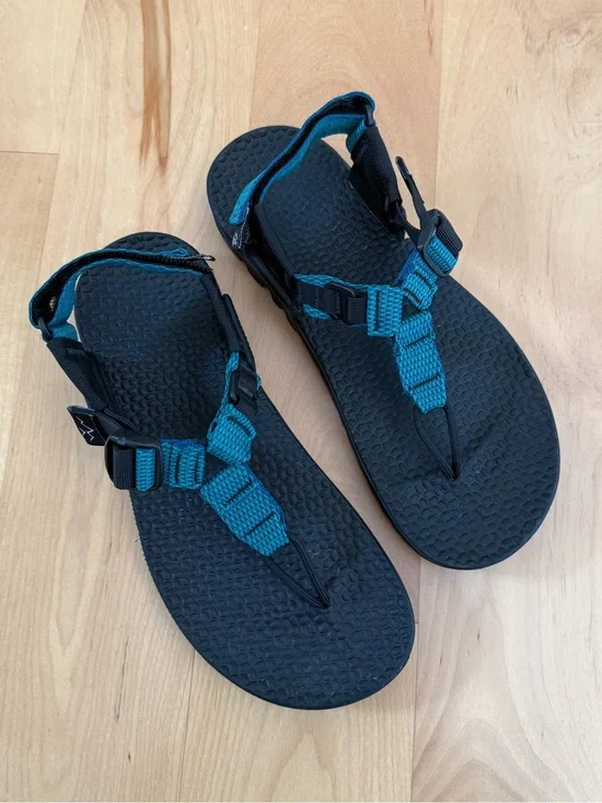 Bedrock Unisex Active Sandal M6 / W7 Cascade Green EUC