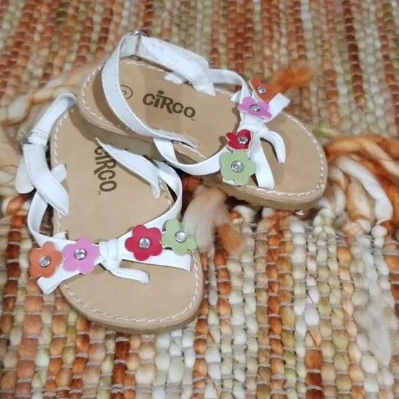 Circo size 3 baby girls sandals shoes‎