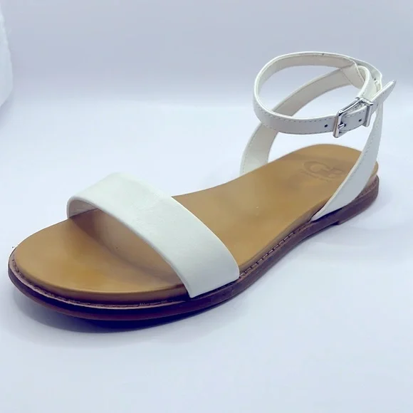 Gianni Bini White and Tan Sandals