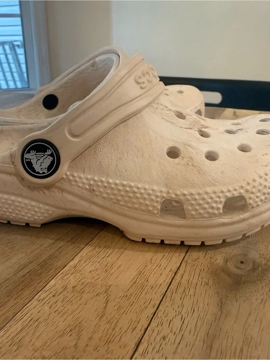 CROCS Kids Classic Clog in Marbled Watercolor