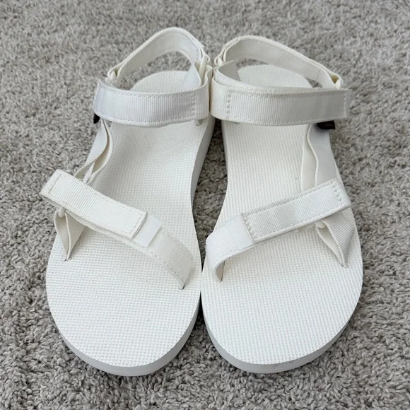 Women's White Adjustable Strap Sandals