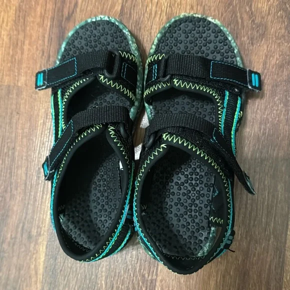 Wonder Nation Boys Sandals Size 11 Velcro Straps Green Blue Black Play Shoes