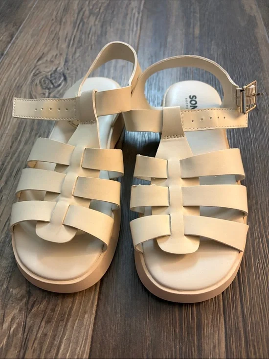 Sonoma Cream T-Strap Kids Sandals with Buckle