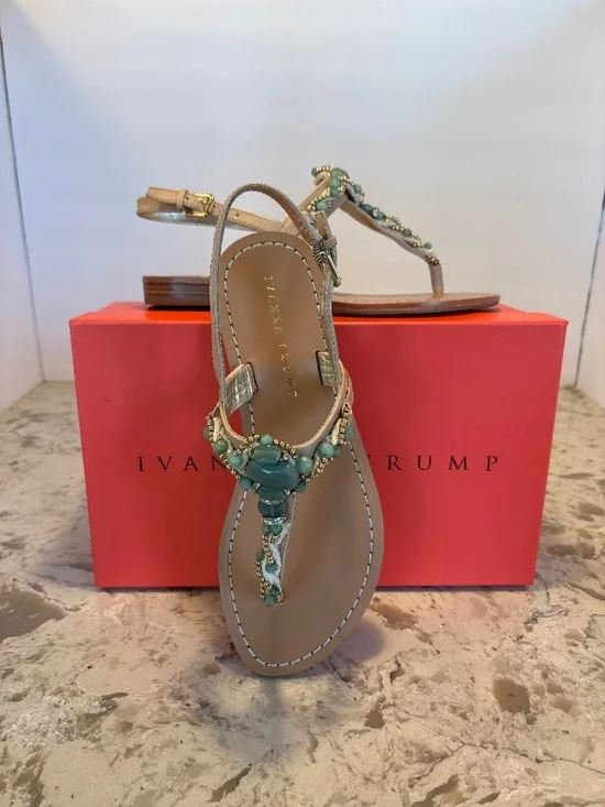 Women’s Ivanka Trump Pauline Embellished Leather Thong Flat Sandals 7.5 M