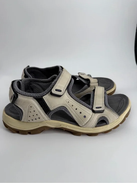 ECCO Yucatan Offroad Sandals Womens Size 40 / US 9-9.5 Beige Gray Strap