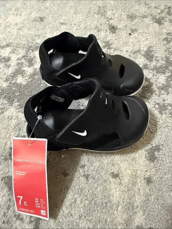 Nike Kids Black Sunray Protect Sandals with White Swoosh