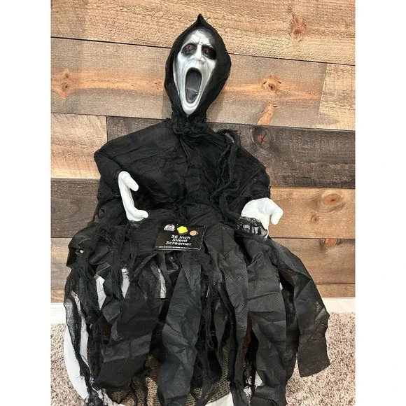 Happy Halloween Silent Screamer Light-Up‎ Hanging Decoration 36