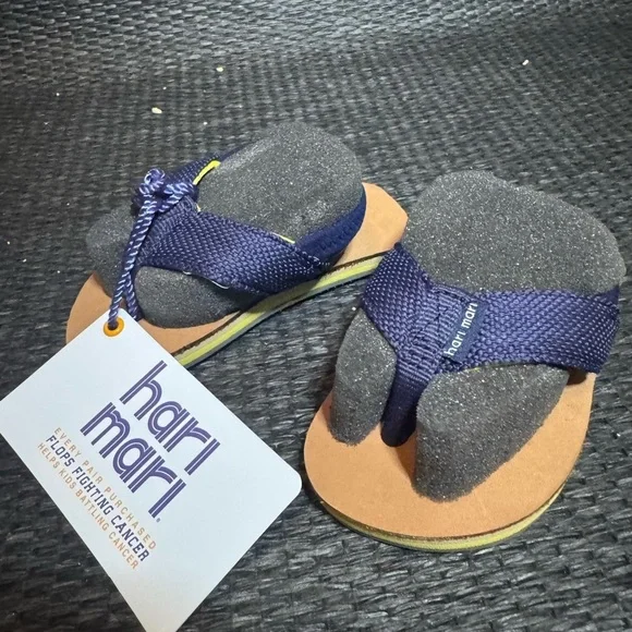Hari Mari kids flip-flops with strap in the back