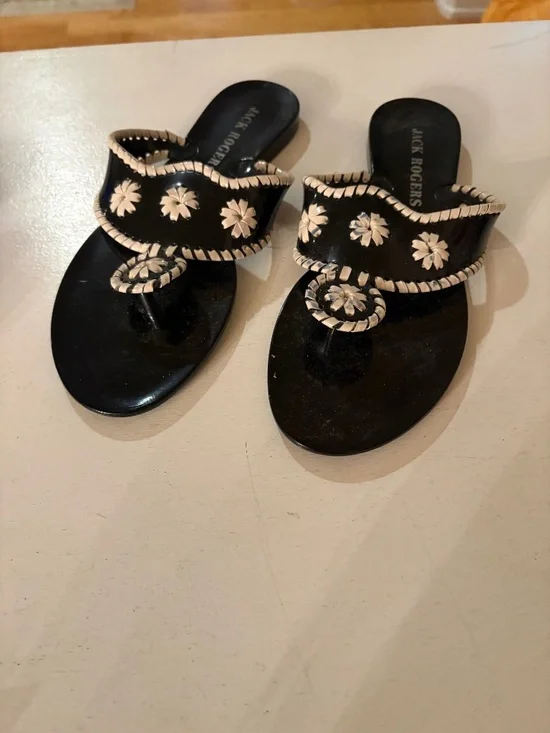 Jack Rogers sandal Black and white