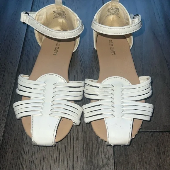 Girls Old Navy flat sandals with ankle strap