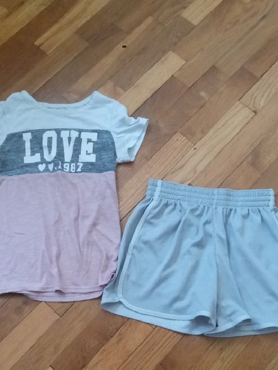 girl xl gray athletic shorts and tee