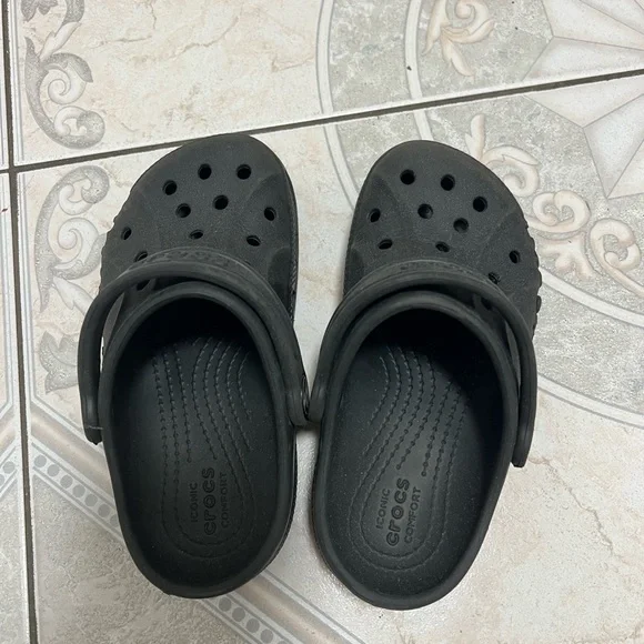 CROCS Kids Black Classic Clogs