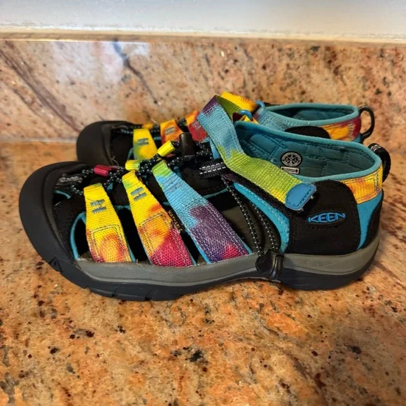 KEEN Size 3 Little Kids Boy or Girls Colorful Sandals