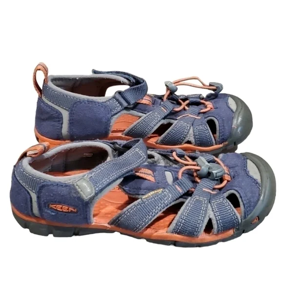 Keen waterproof  outdoor hiking sandals kids big boys shoes