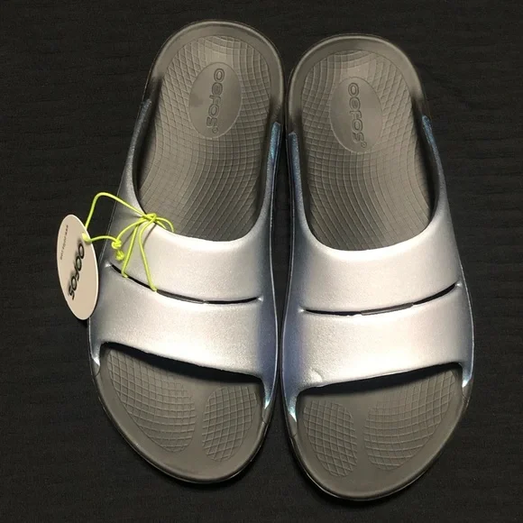 Oofos Unisex OOahh Sport Recovery Slide Sandals Sizes Men's M6/Women's W8 Gray